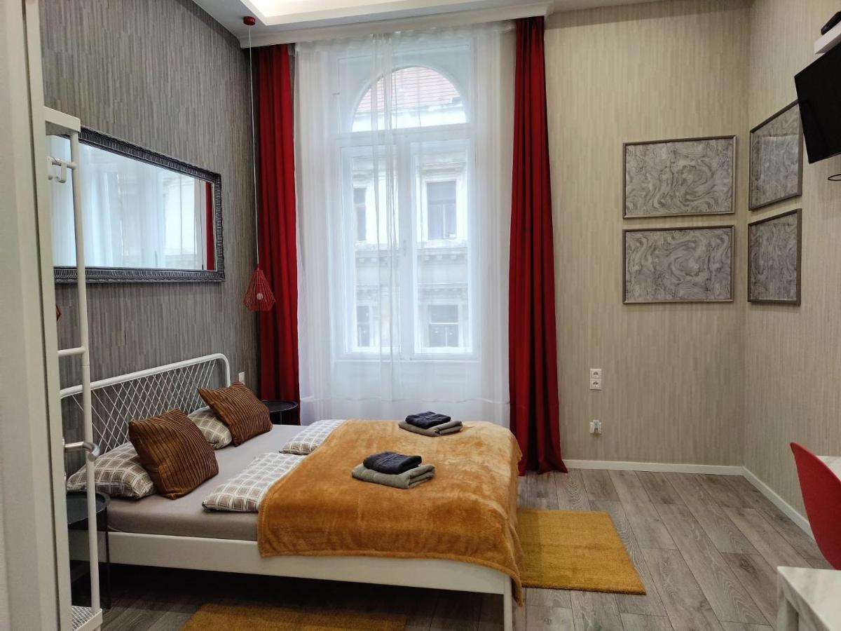 Apartments Next To The Synagogue Budapest Exterior foto